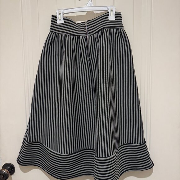 DINA BE Black and Gray Striped Skirt - Size S - Picture 2 of 5